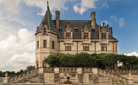 The History Behind The Biltmore Estate & Vanderbilt Family